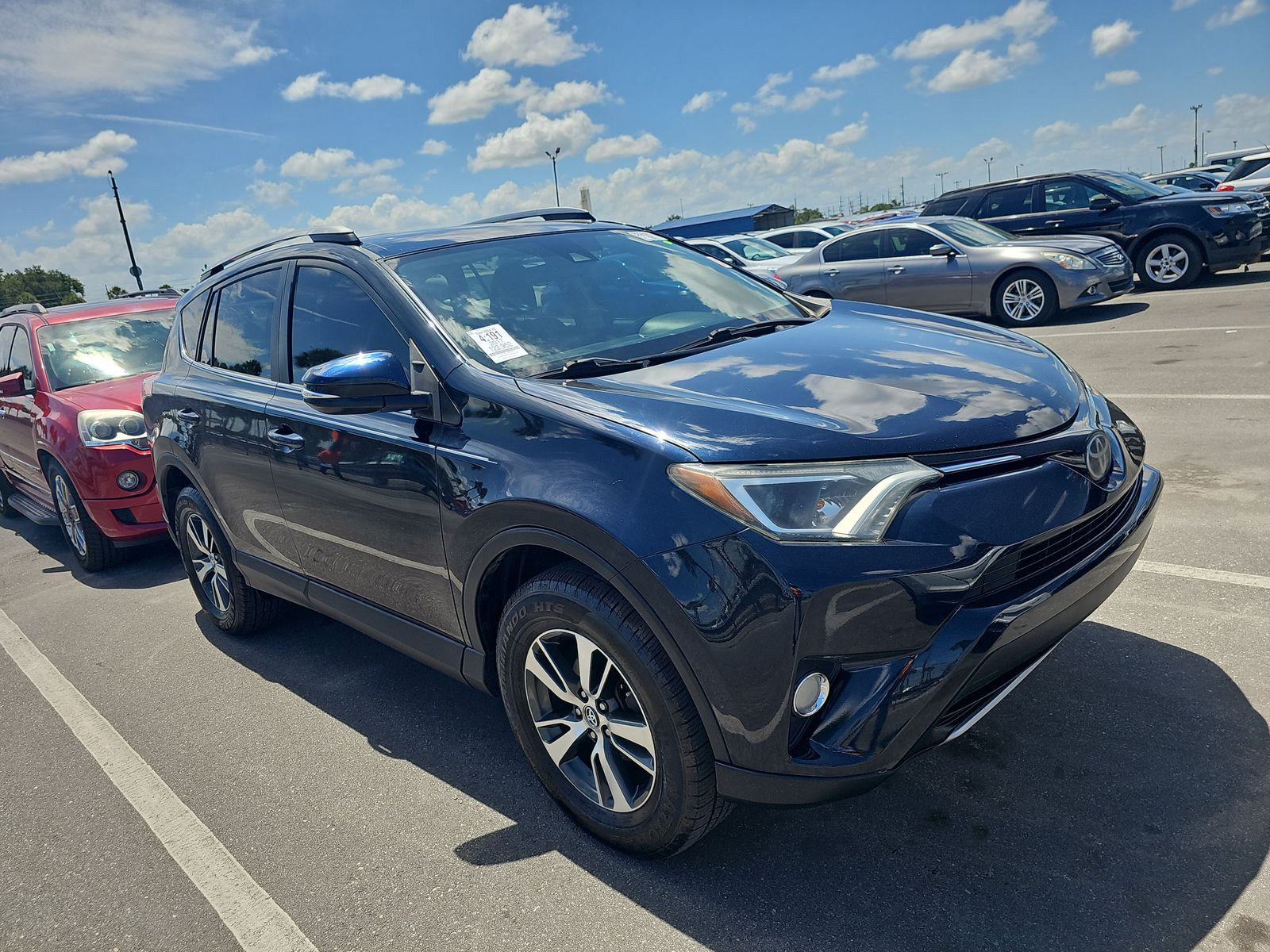 2017 Toyota RAV4 XLE FWD