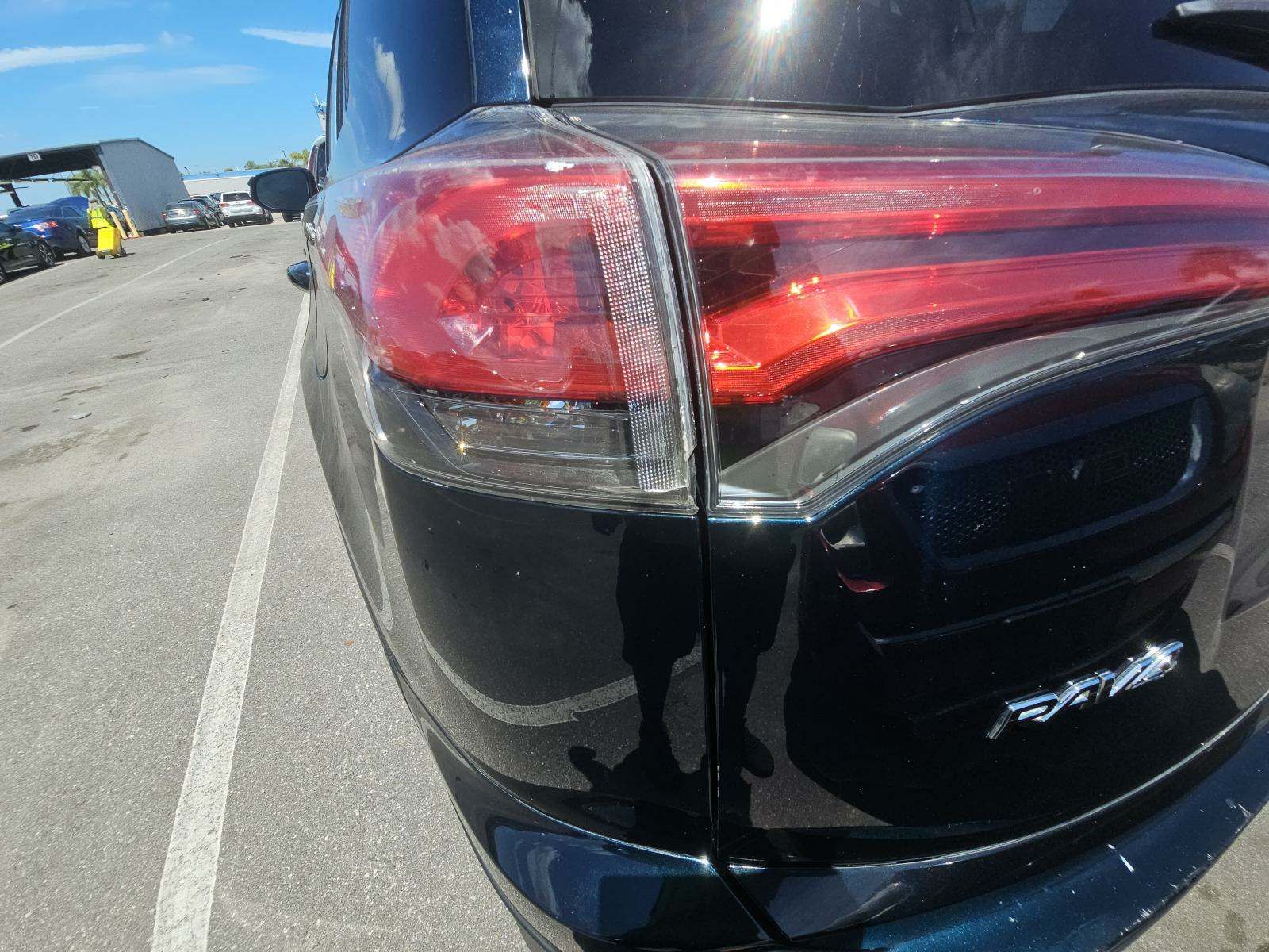 2017 Toyota RAV4 XLE FWD
