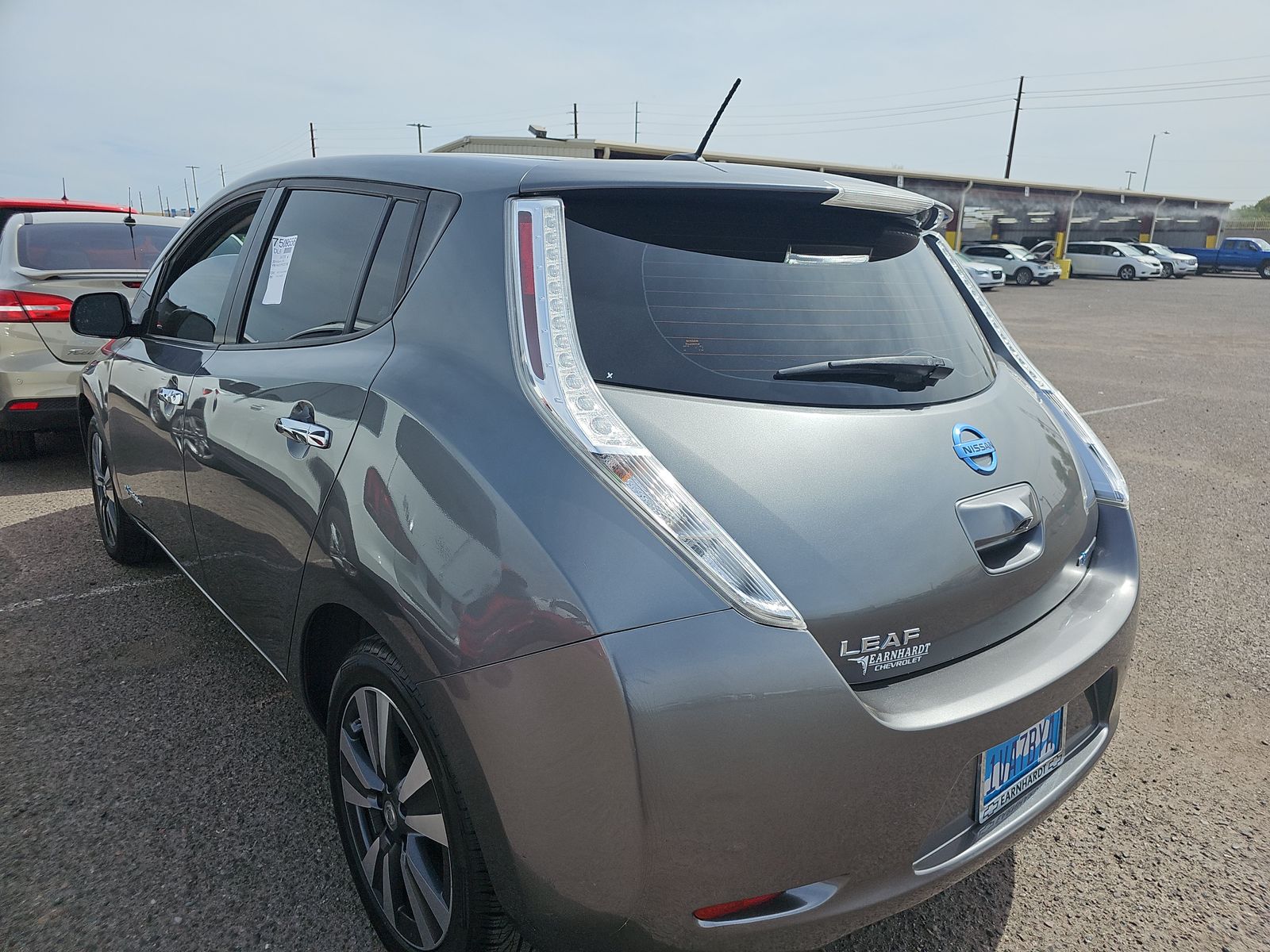 2015 Nissan LEAF SV FWD