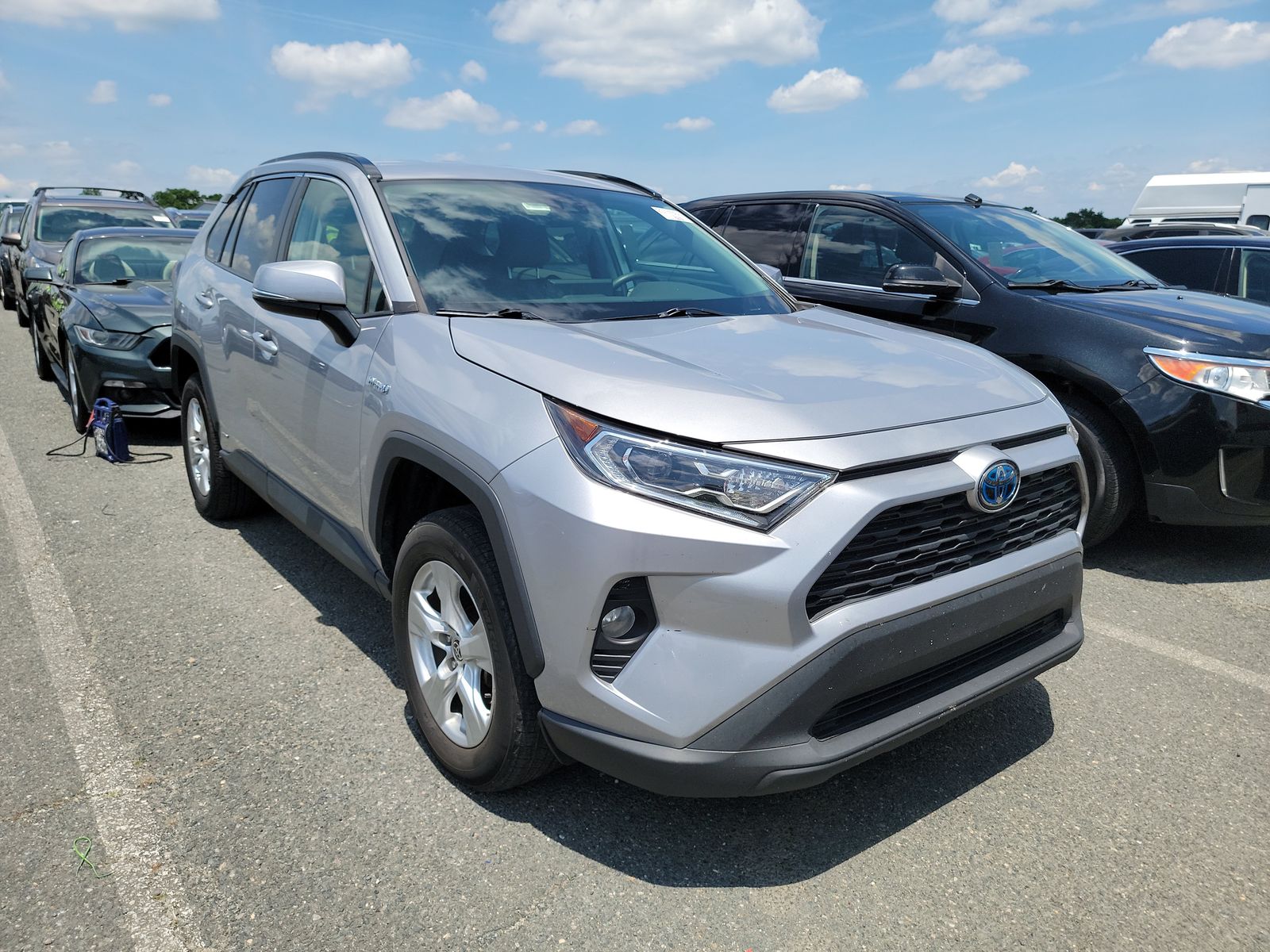 2021 Toyota RAV4 Hybrid XLE AWD