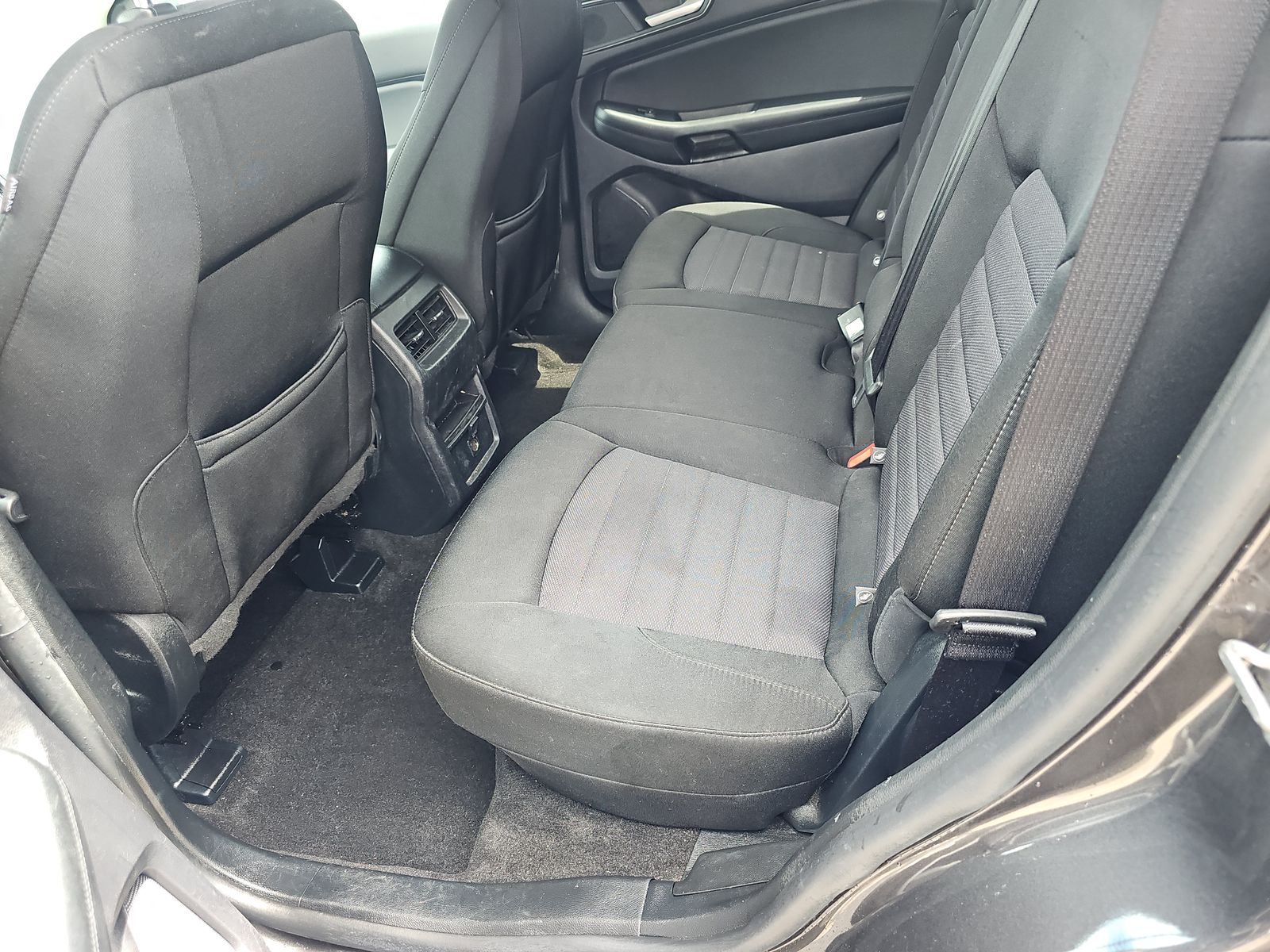 2020 Ford Edge SE FWD