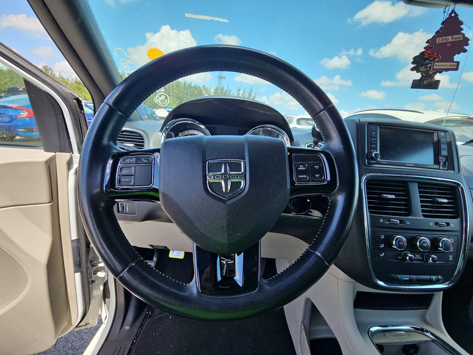 2019 Dodge Grand Caravan SXT FWD