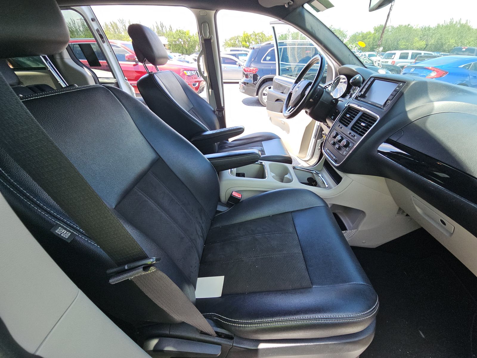2019 Dodge Grand Caravan SXT FWD