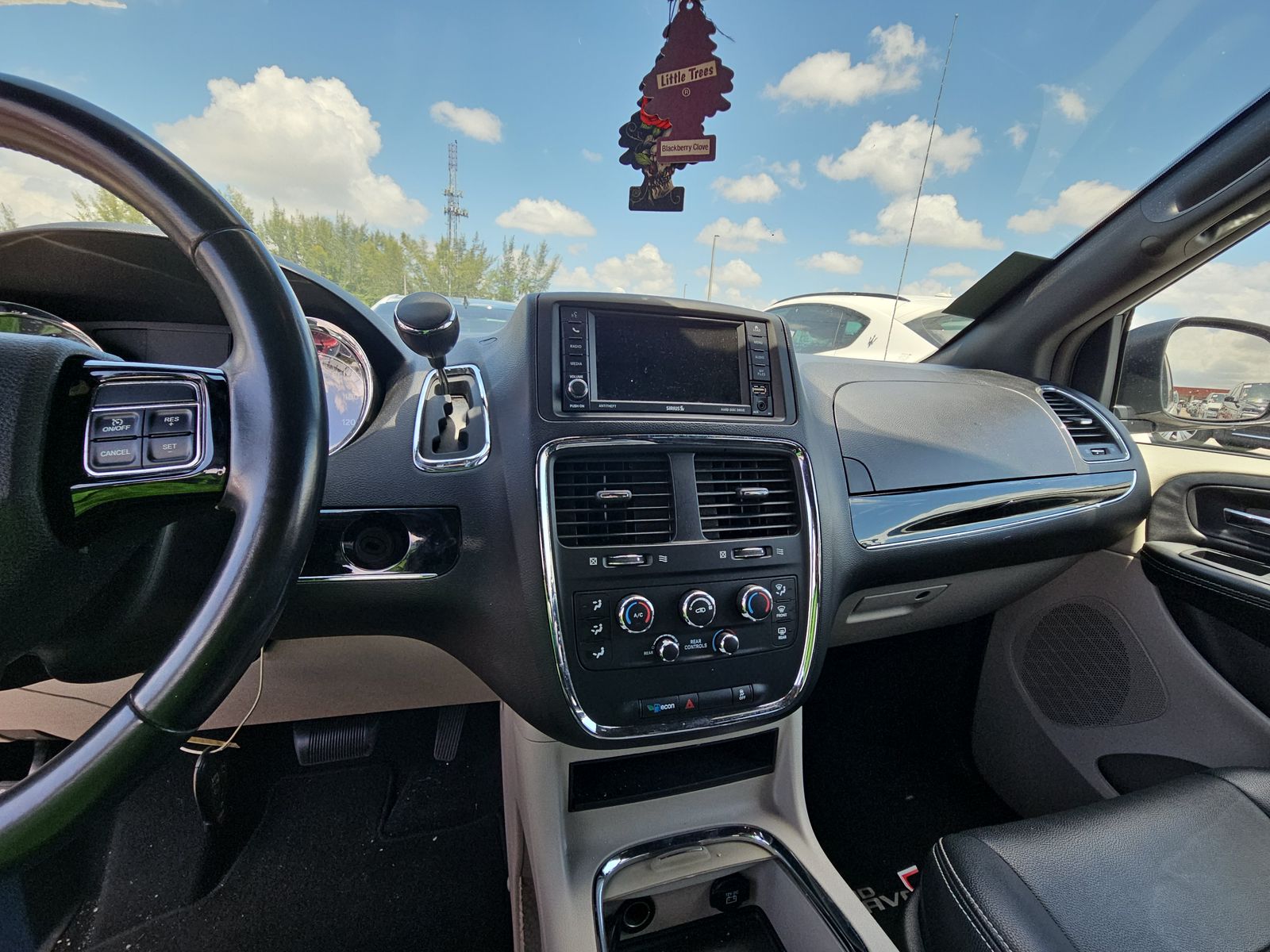 2019 Dodge Grand Caravan SXT FWD