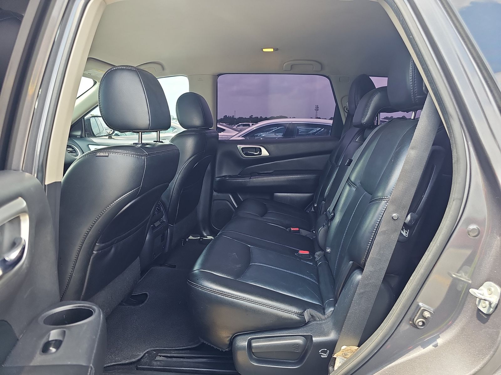 2017 Nissan Pathfinder SL FWD