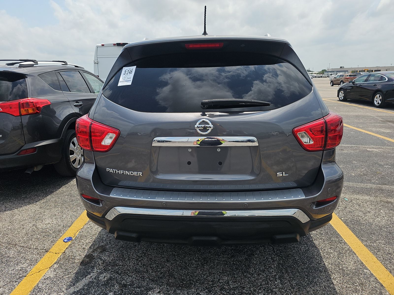 2017 Nissan Pathfinder SL FWD