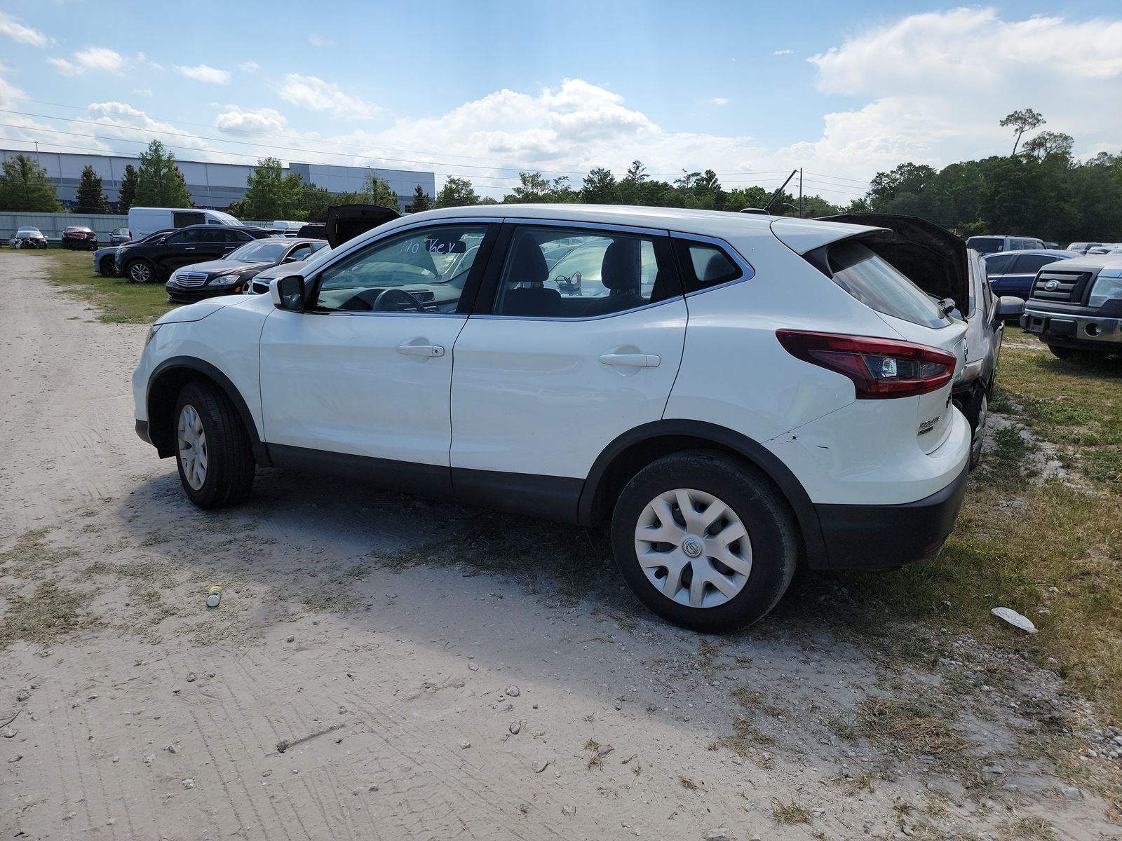 2020 Nissan Rogue Sport S FWD