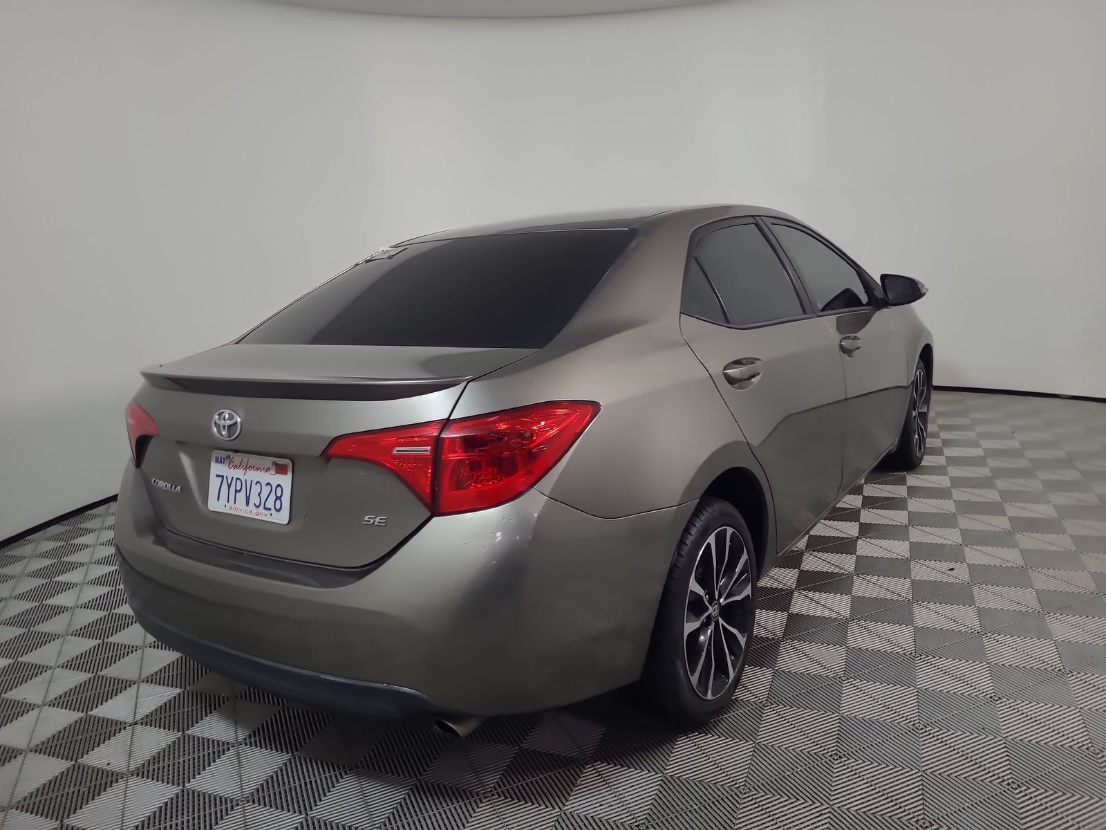 2017 Toyota Corolla SE FWD