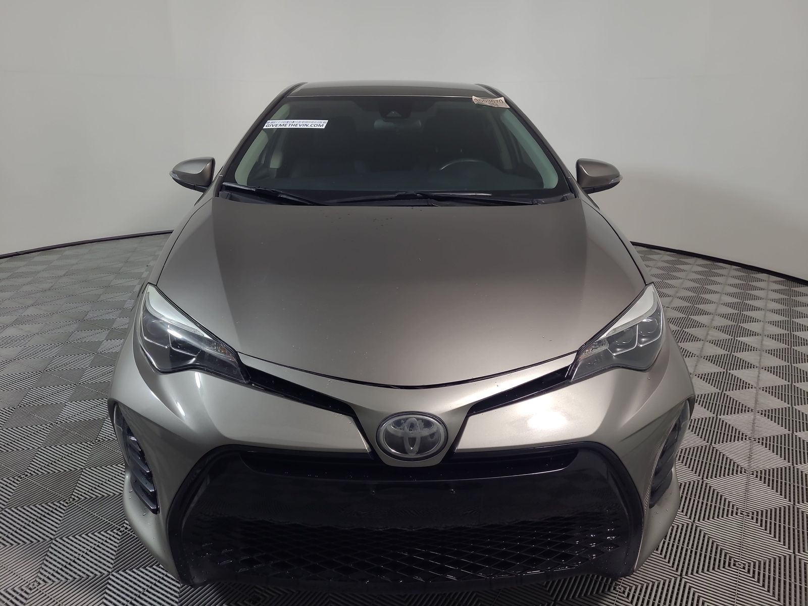 2017 Toyota Corolla SE FWD