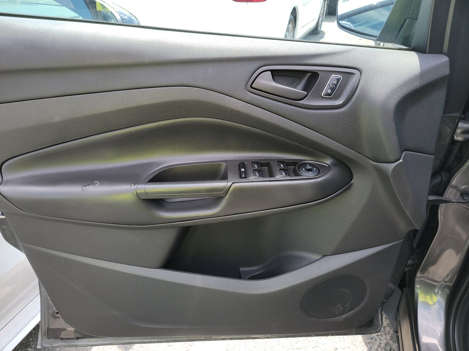 2015 Ford Escape S FWD