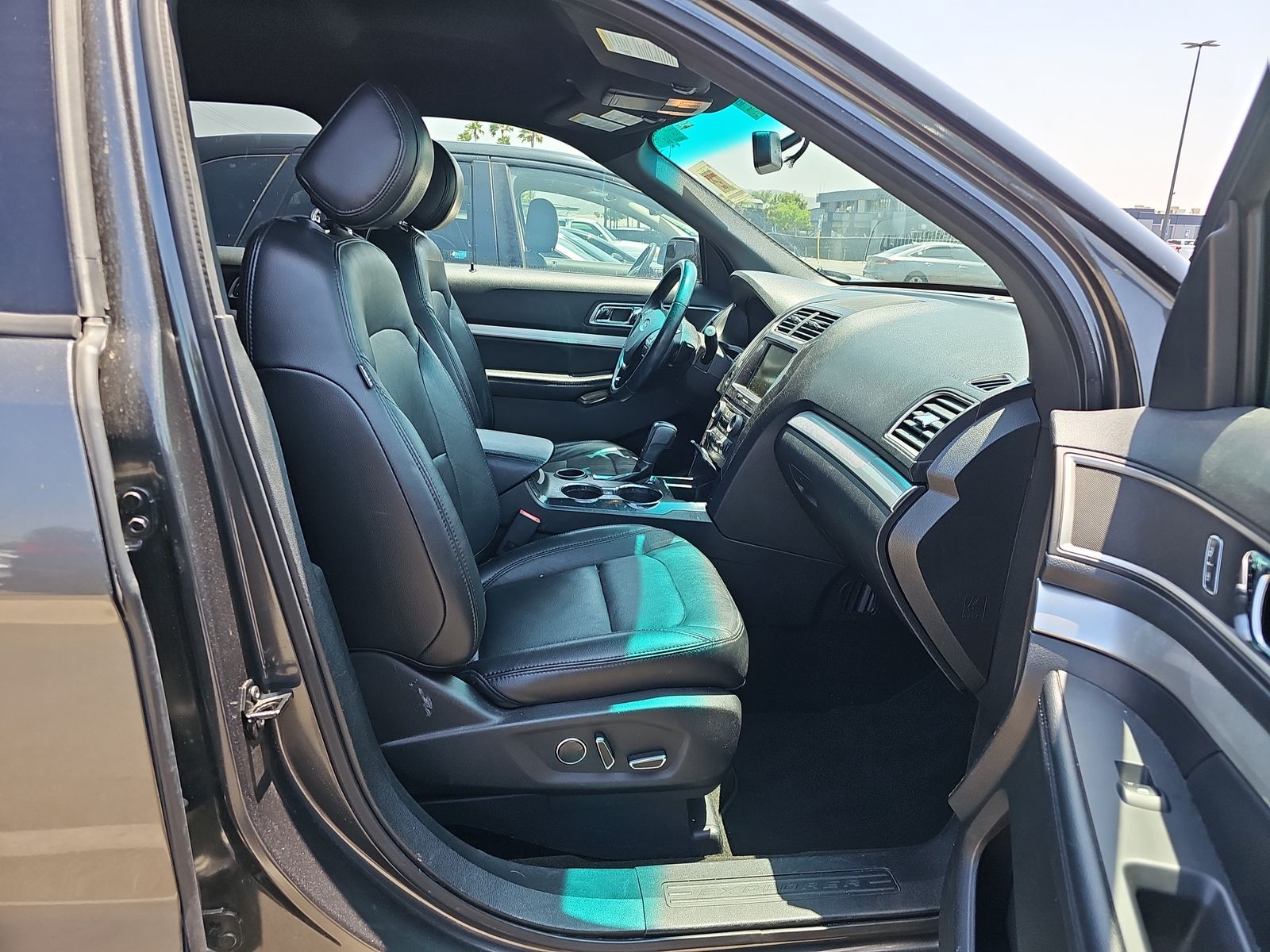 2016 Ford Explorer XLT FWD