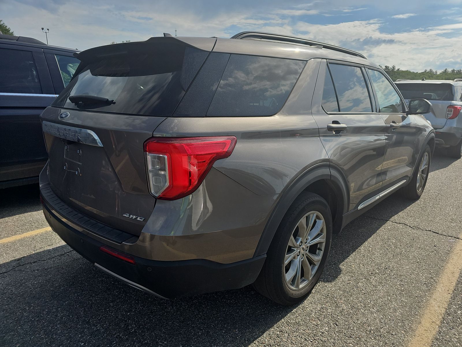 2021 Ford Explorer XLT AWD