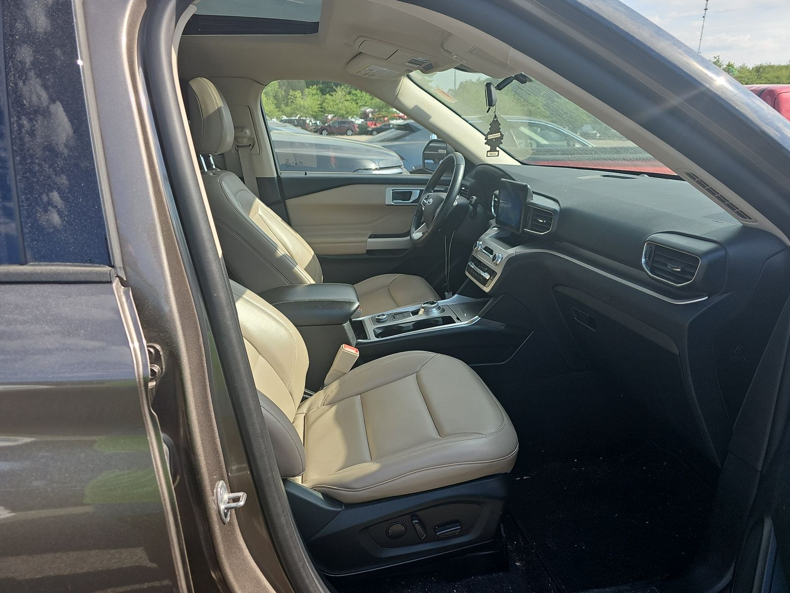 2021 Ford Explorer XLT AWD