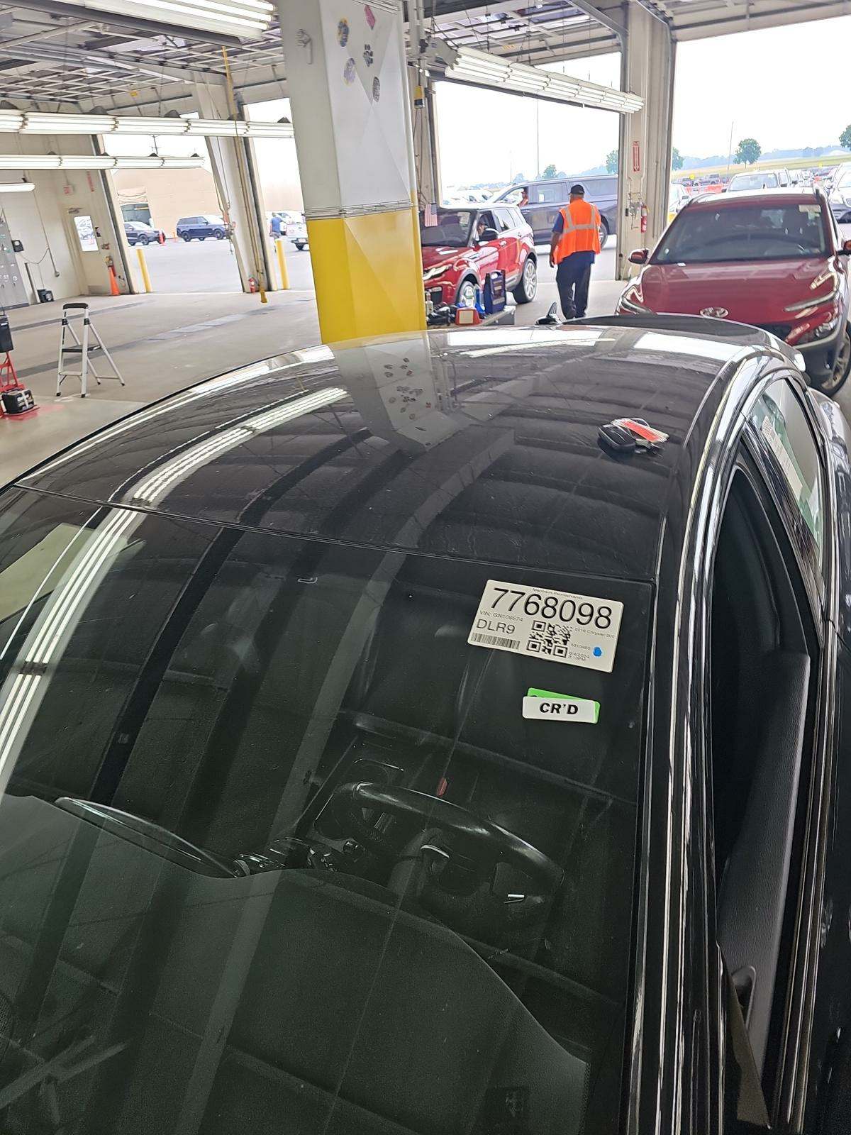 2016 Chrysler 200 S FWD