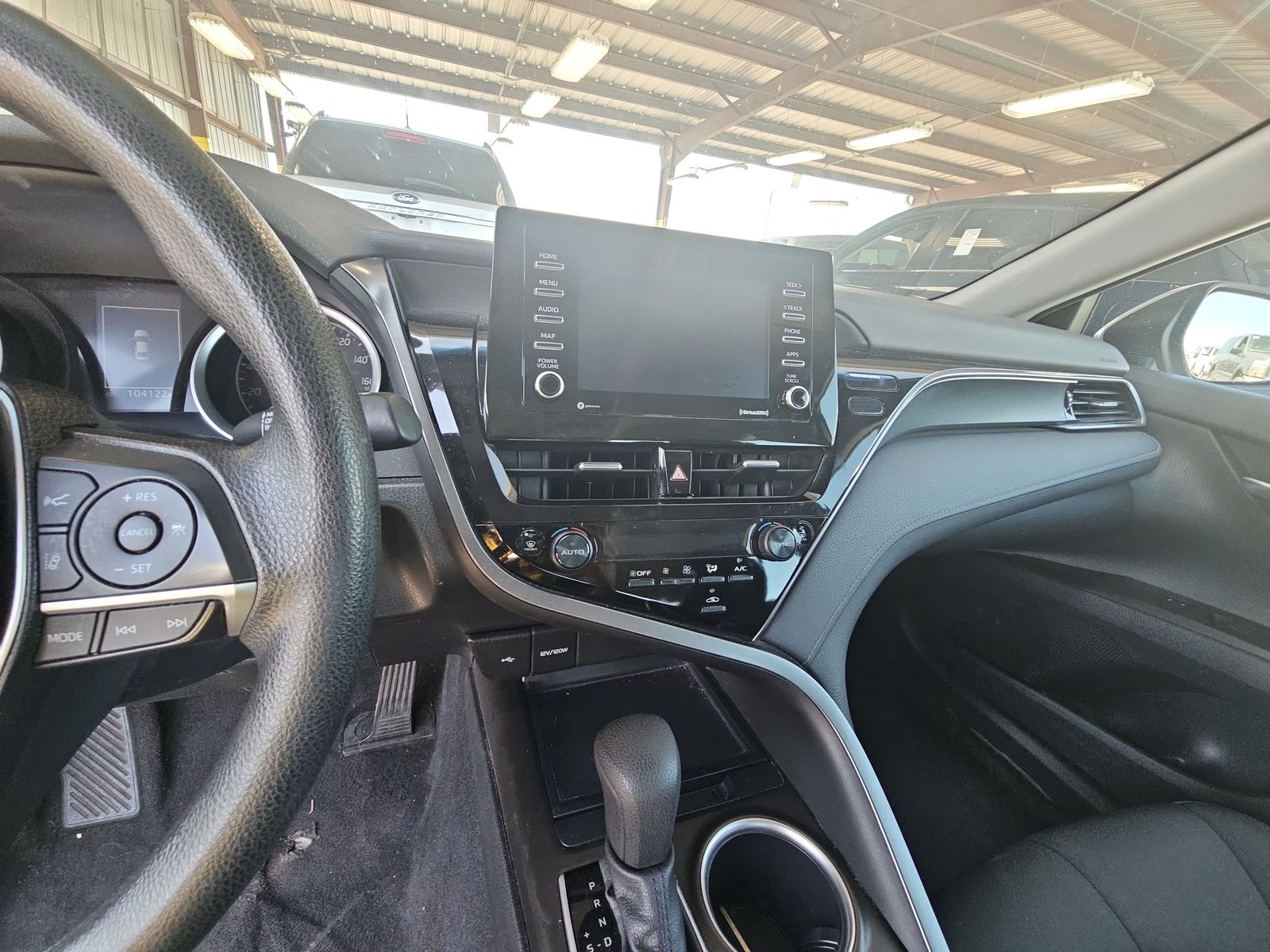 2022 Toyota Camry LE FWD