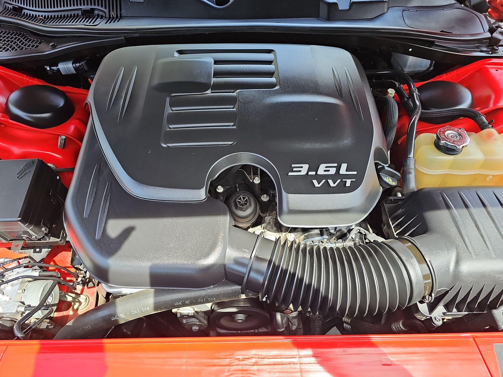 2016 Dodge Challenger SXT Plus RWD