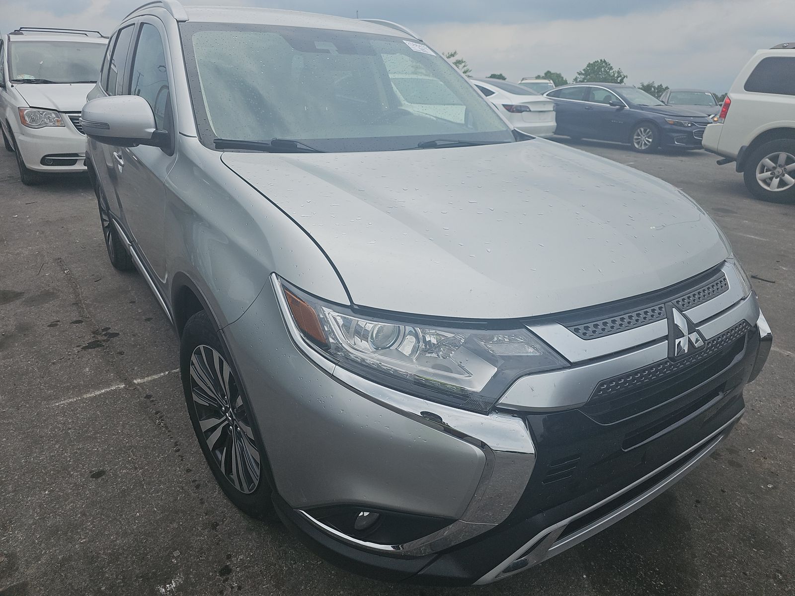 2020 Mitsubishi Outlander SEL FWD