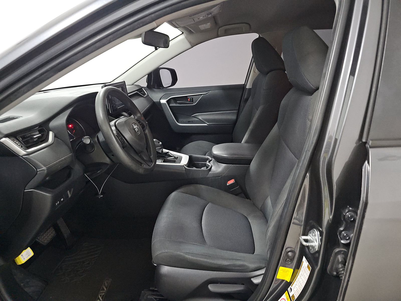 2019 Toyota RAV4 LE FWD