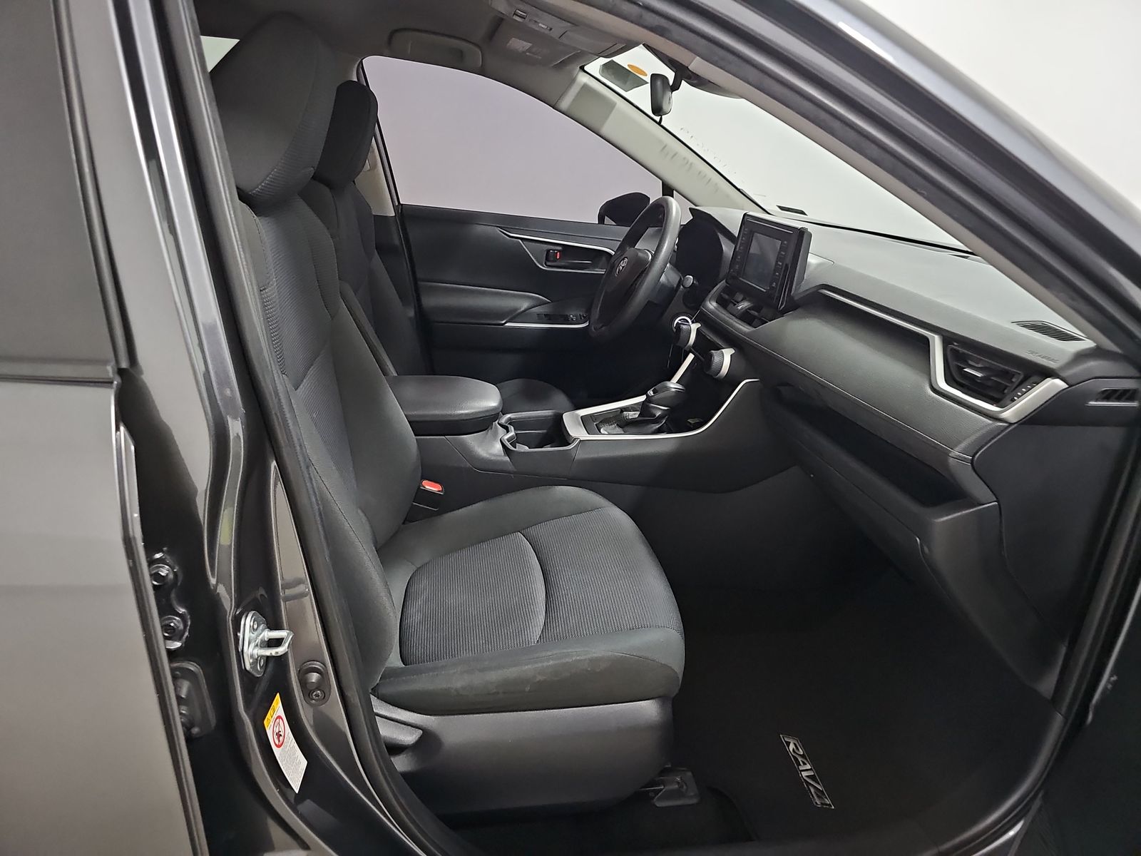 2019 Toyota RAV4 LE FWD