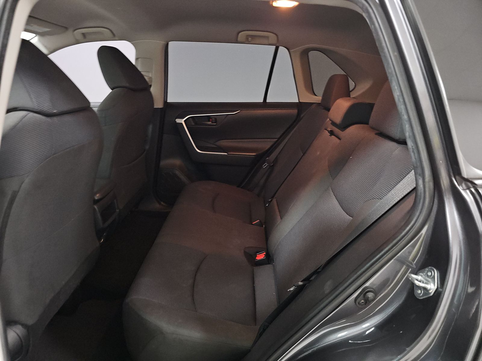 2019 Toyota RAV4 LE FWD