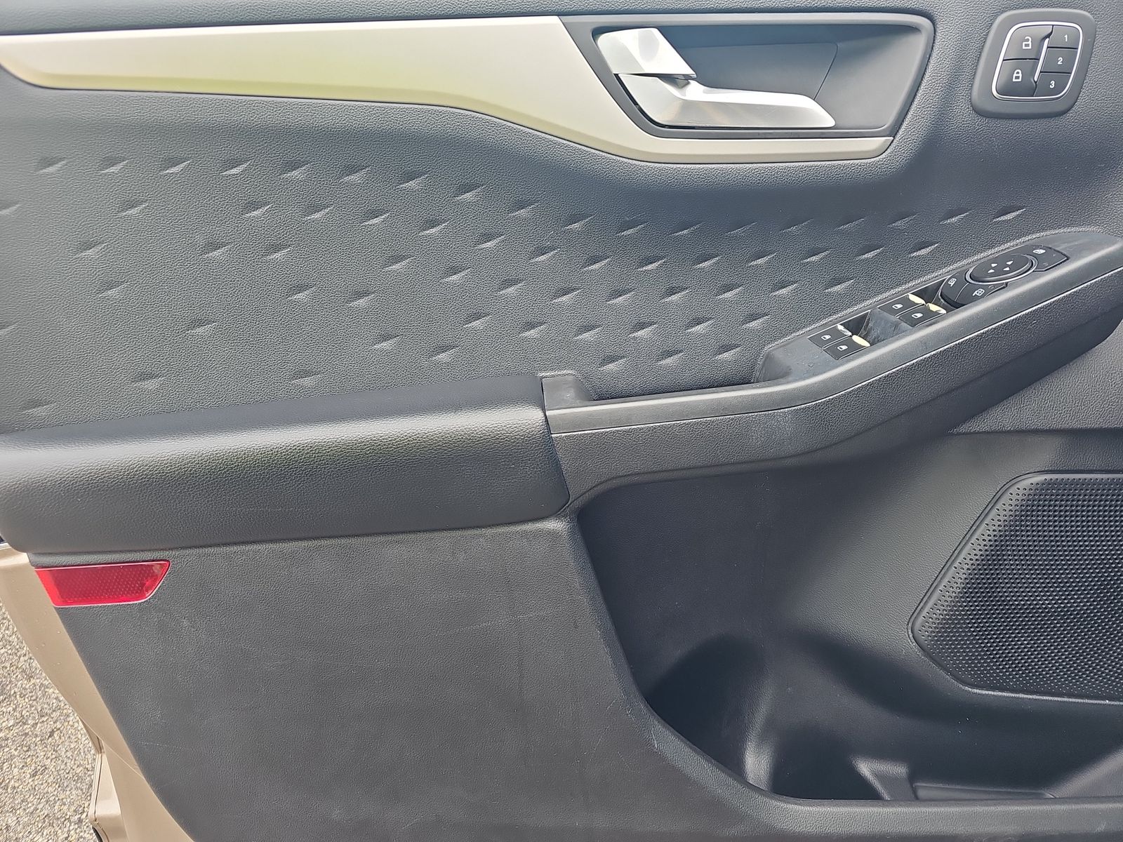 2020 Ford Escape SEL FWD