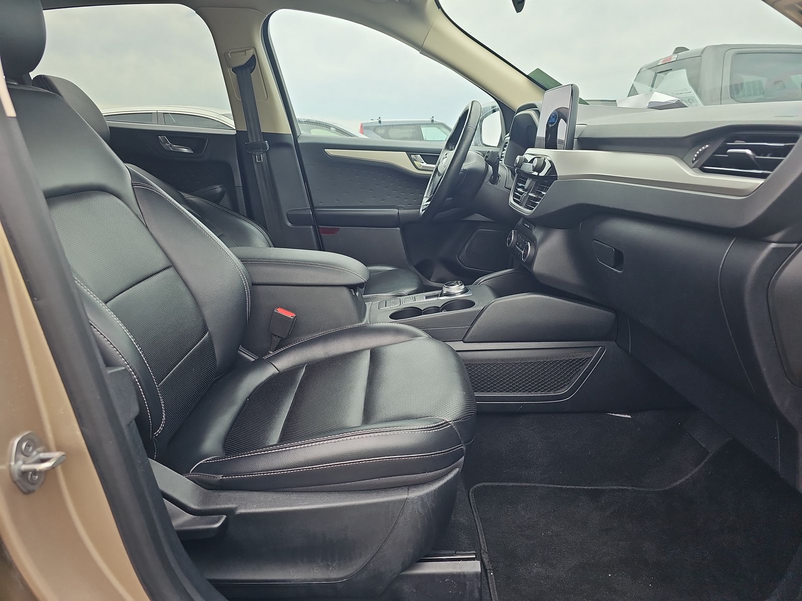 2020 Ford Escape SEL FWD