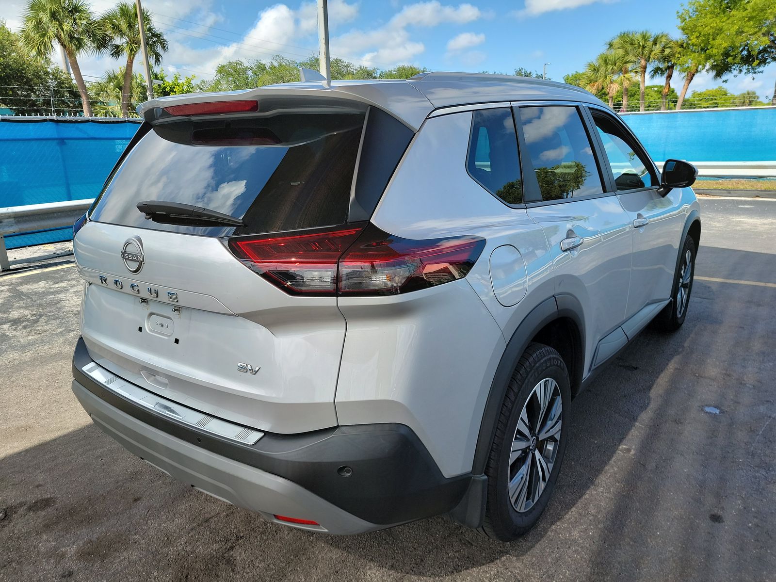 2022 Nissan Rogue SV FWD