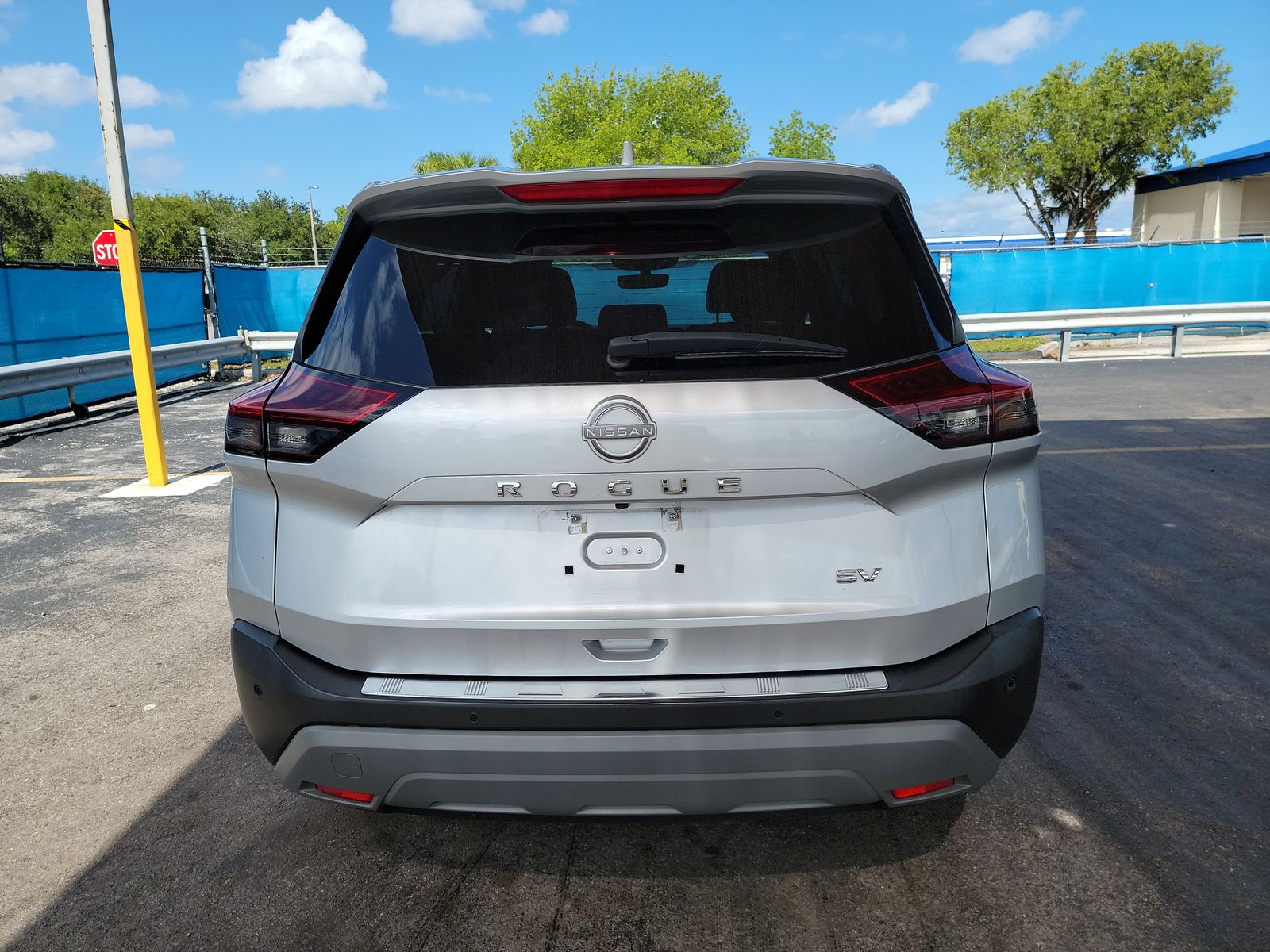 2022 Nissan Rogue SV FWD