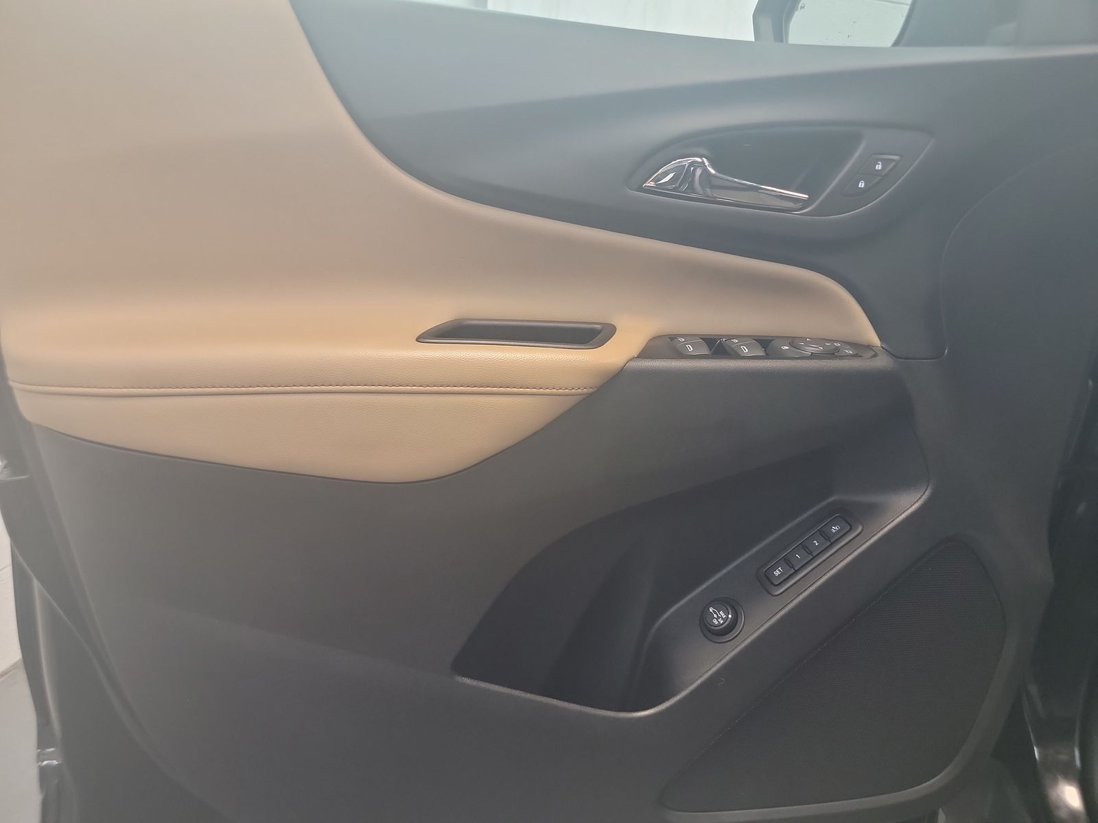 2022 Chevrolet Equinox Premier FWD