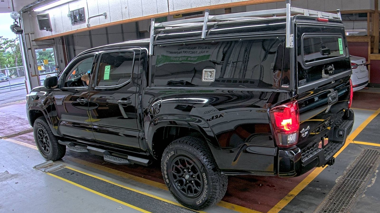 2021 Toyota Tacoma SR AWD