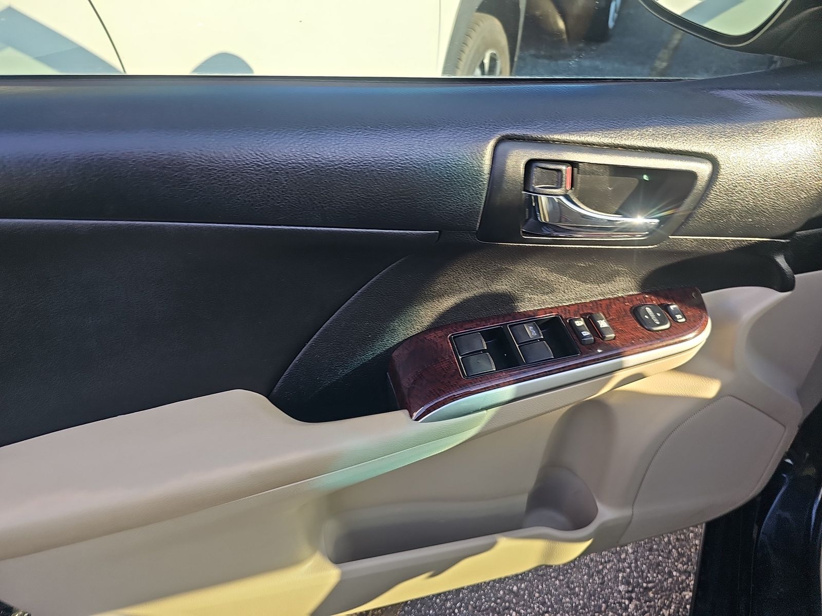 2014 Toyota Camry XLE FWD