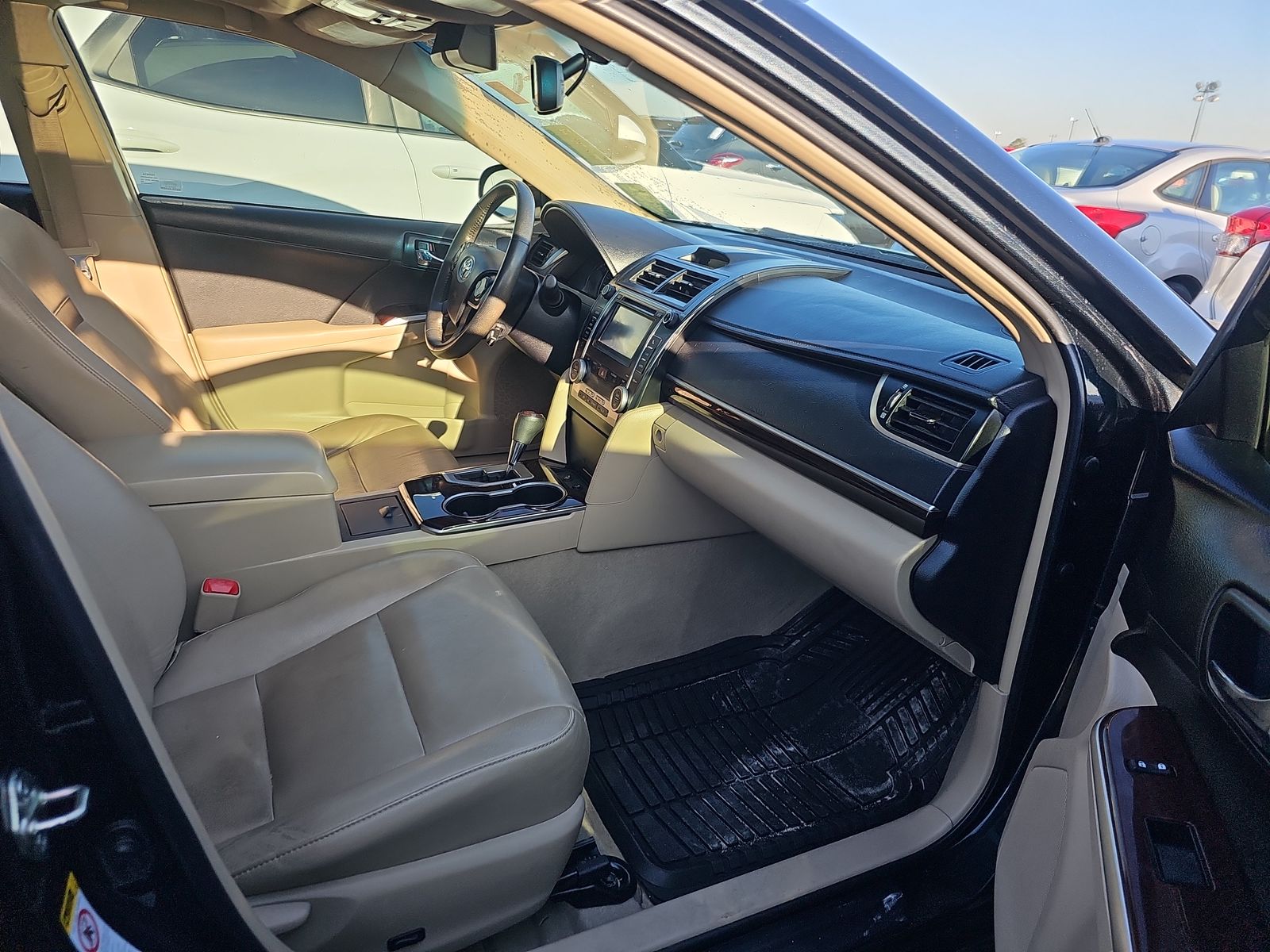 2014 Toyota Camry XLE FWD