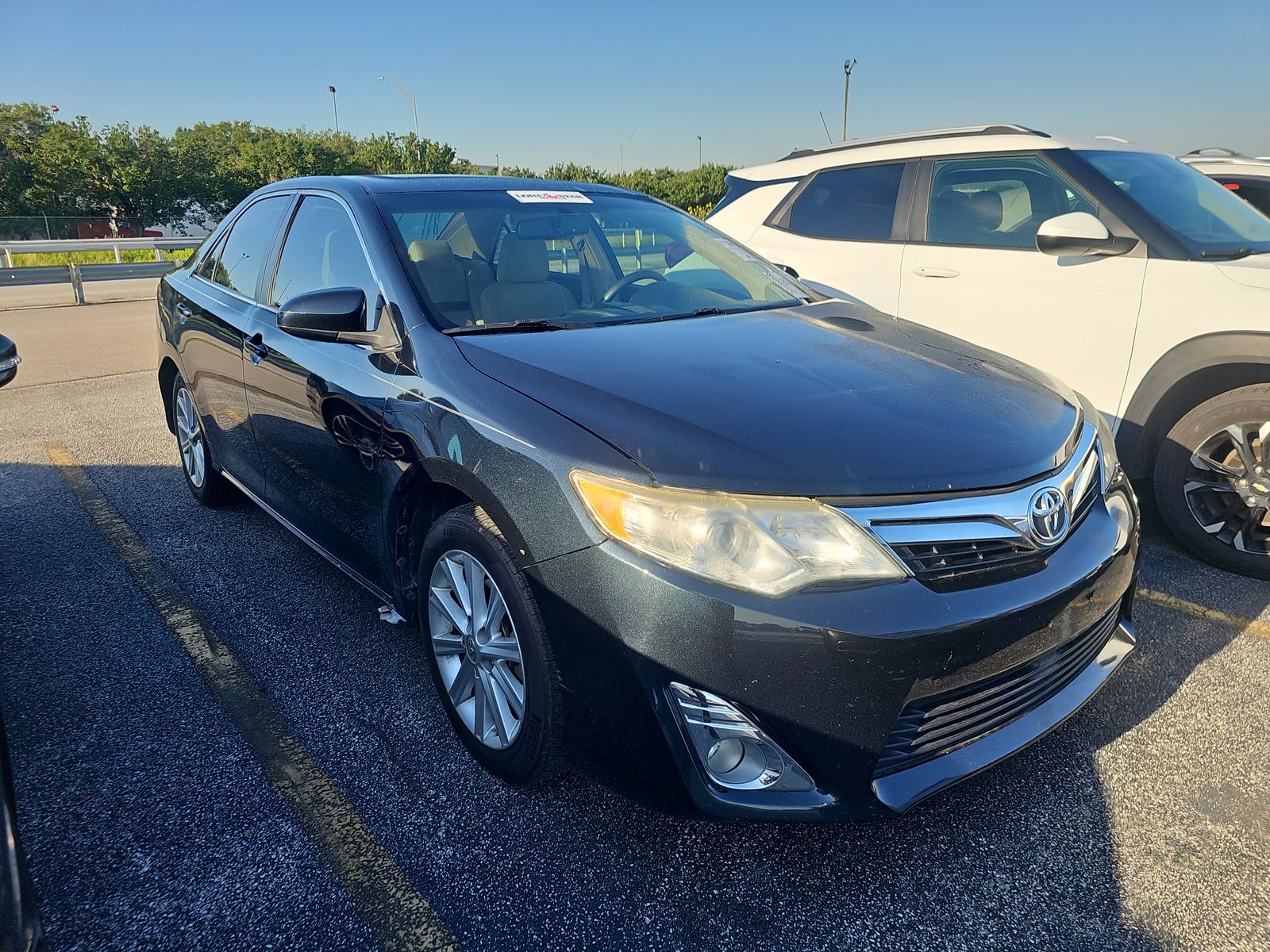 2014 Toyota Camry XLE FWD