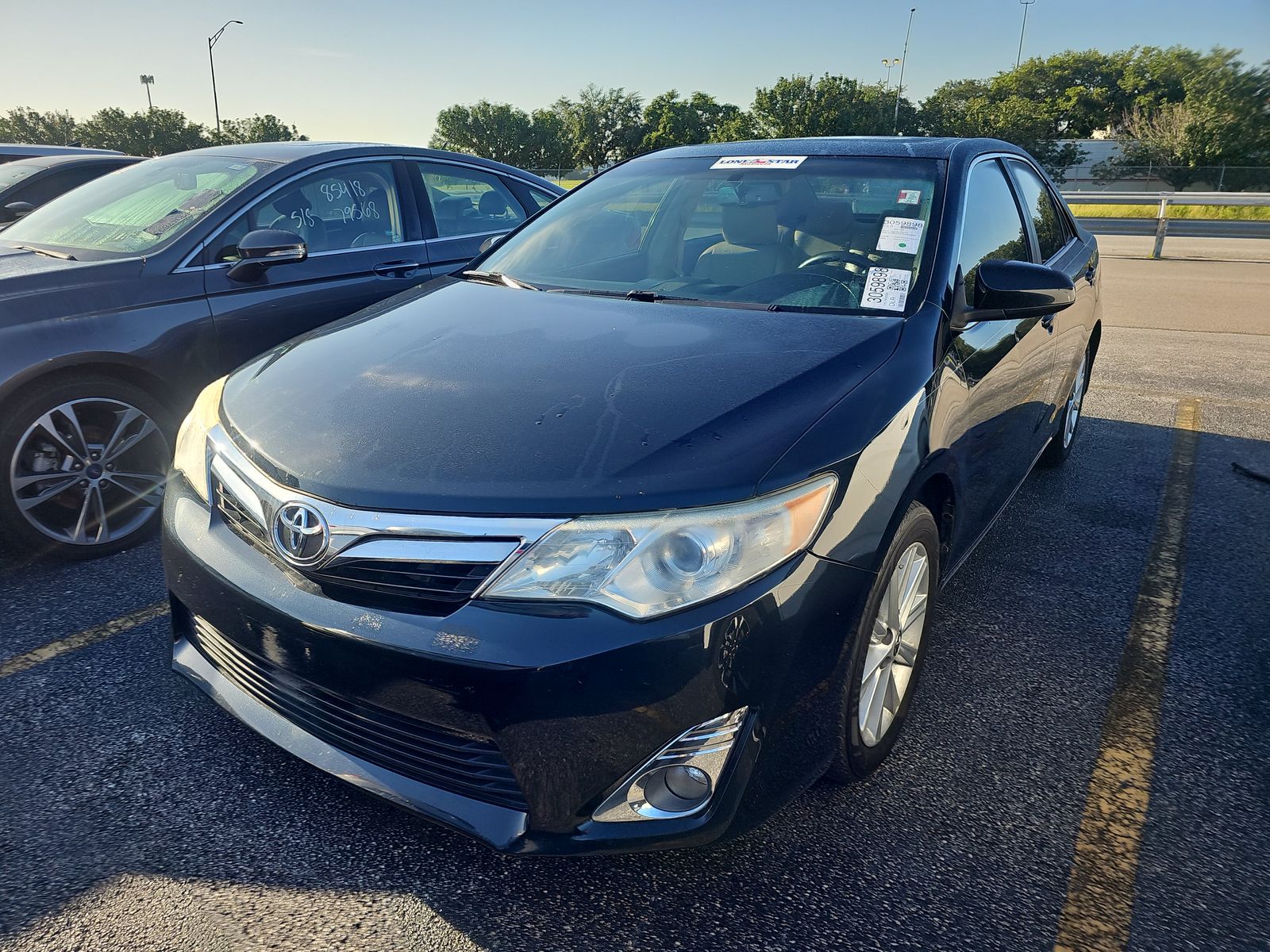 2014 Toyota Camry XLE FWD