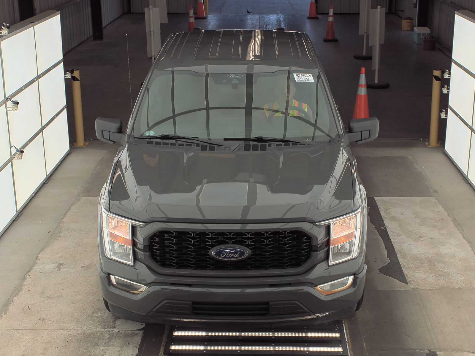 2021 Ford F-150 XL RWD