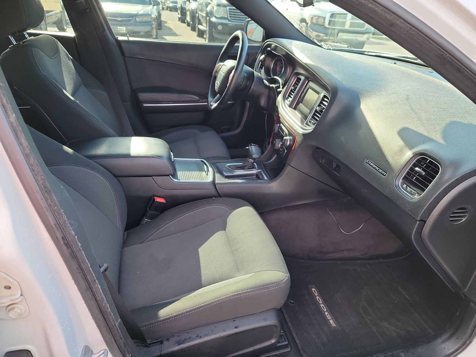 2017 Dodge Charger SE RWD