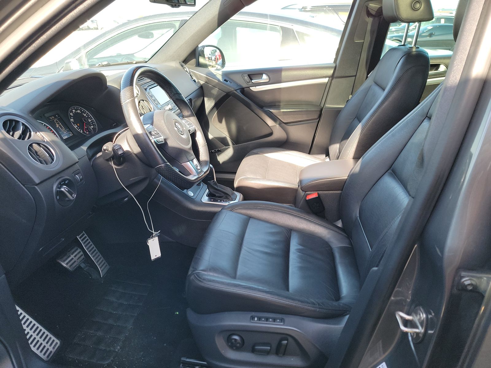 2014 Volkswagen Tiguan 2.0T R-Line FWD