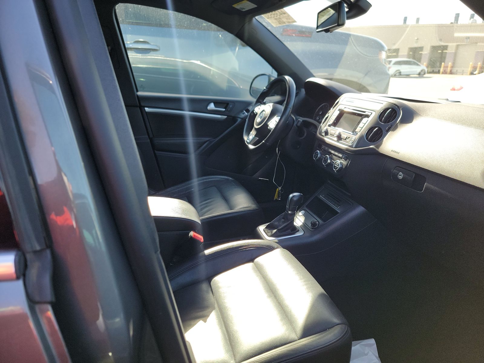 2014 Volkswagen Tiguan 2.0T R-Line FWD