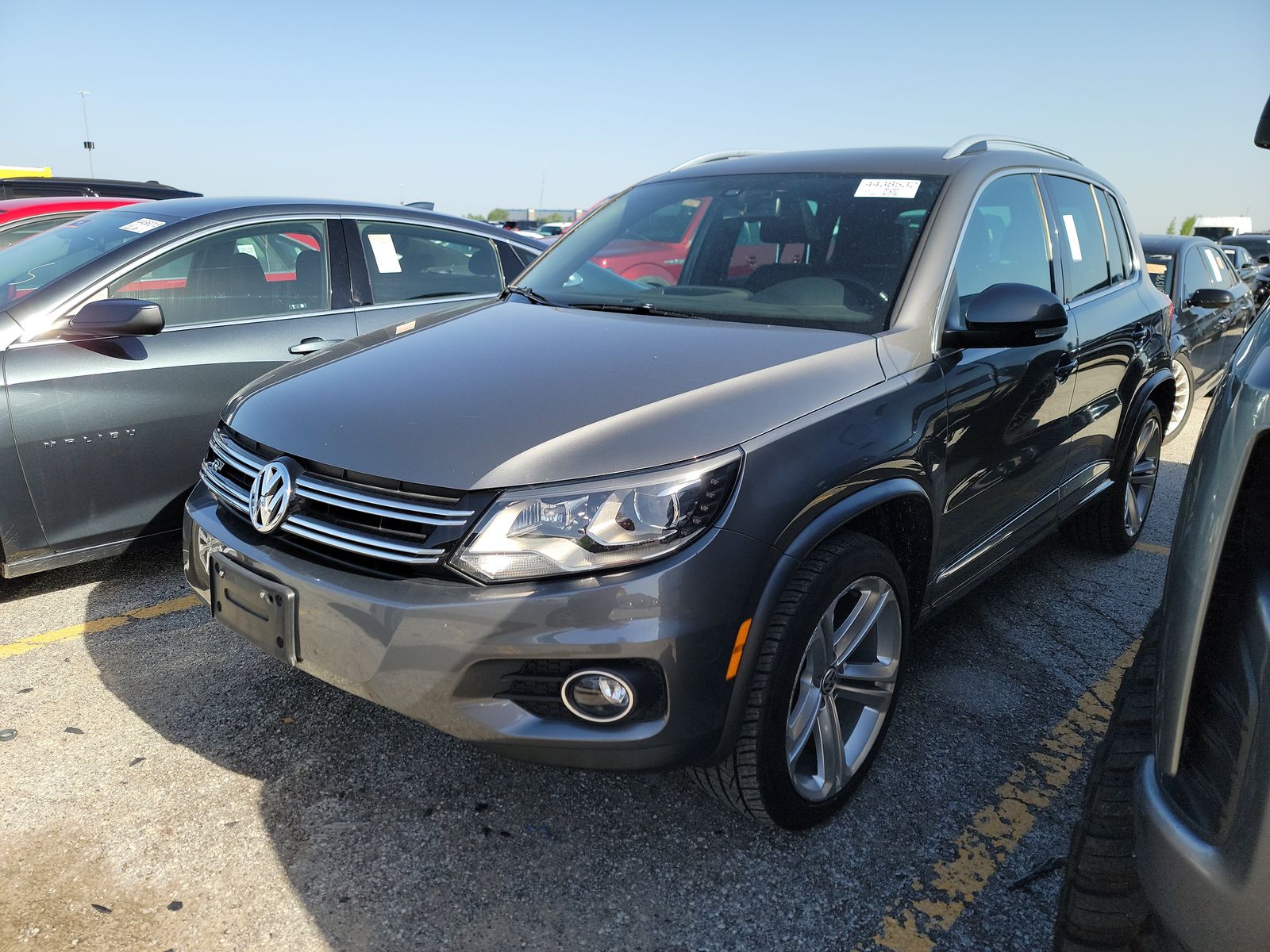 2014 Volkswagen Tiguan 2.0T R-Line FWD