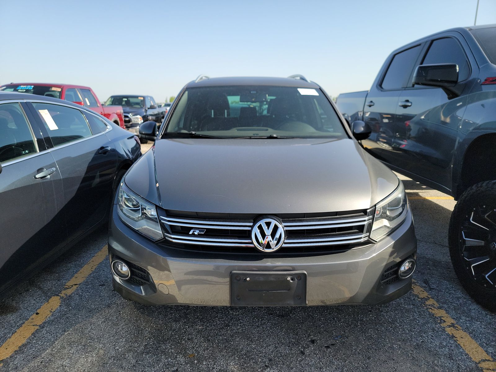 2014 Volkswagen Tiguan 2.0T R-Line FWD