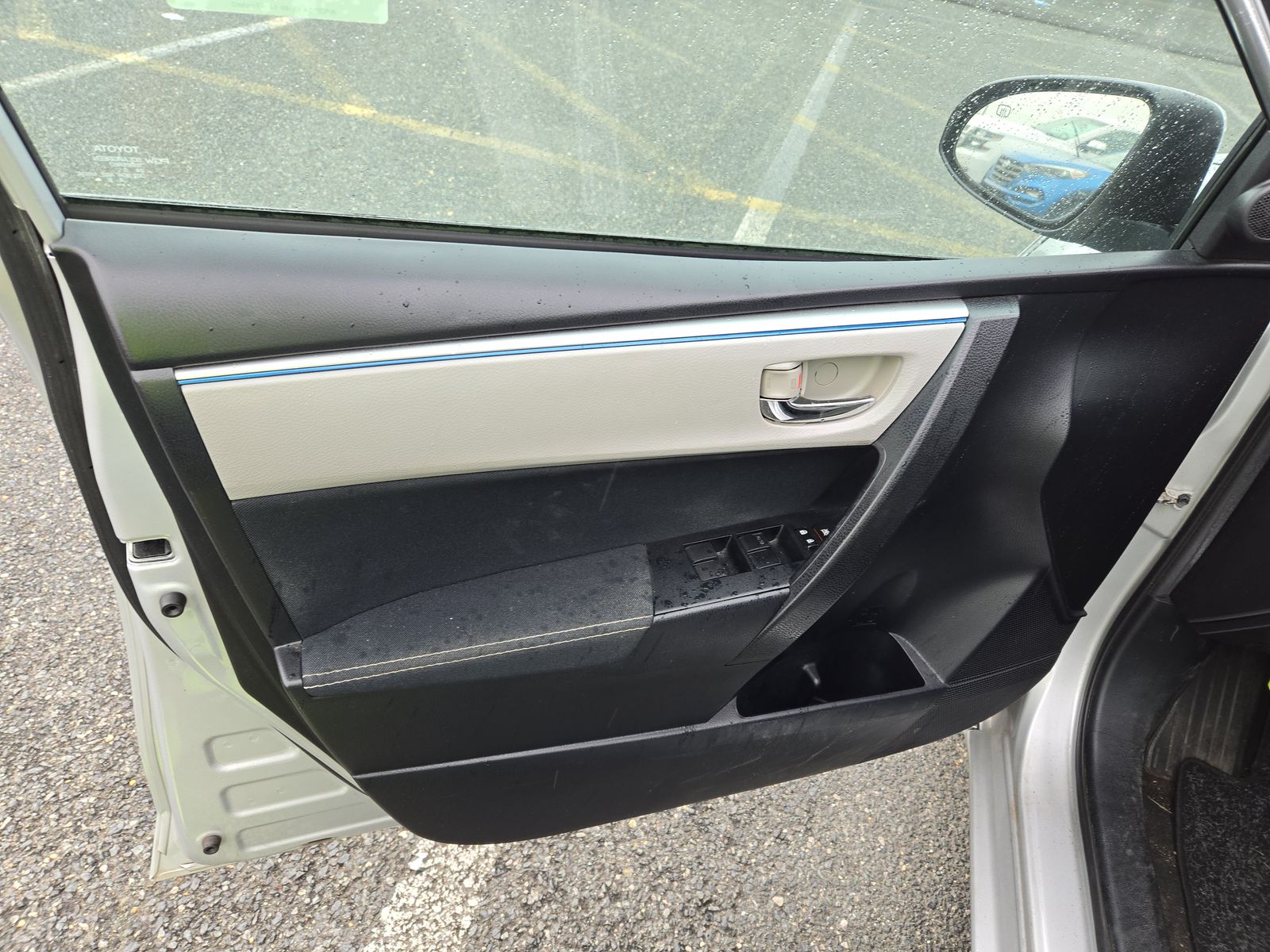2016 Toyota Corolla LE FWD