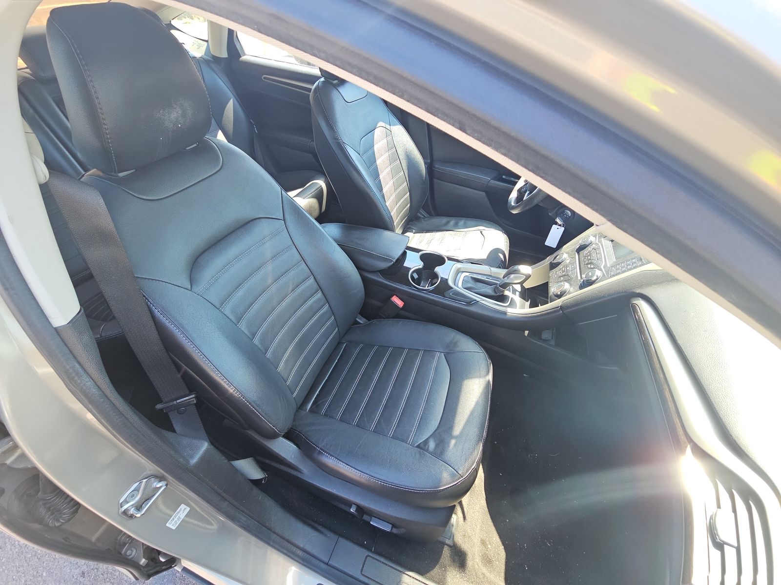 2015 Ford Fusion SE FWD