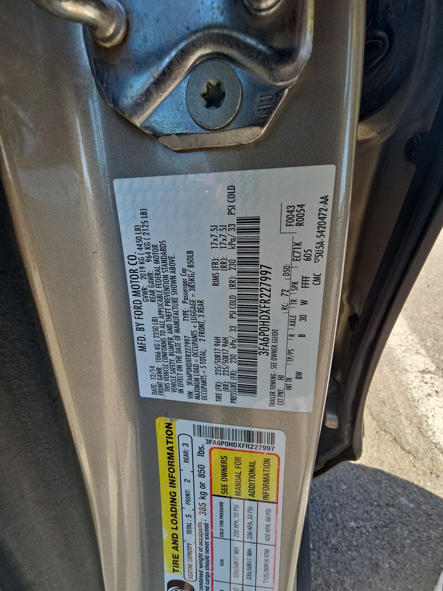 2015 Ford Fusion SE FWD