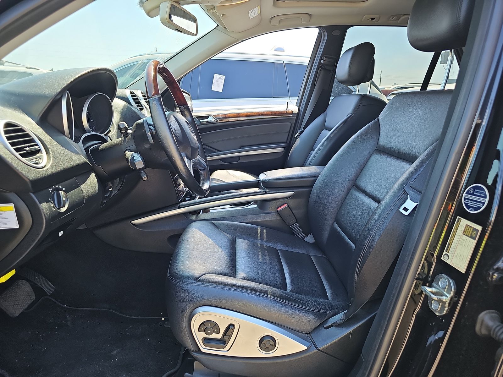 2011 Mercedes-Benz M-Class ML 550 AWD