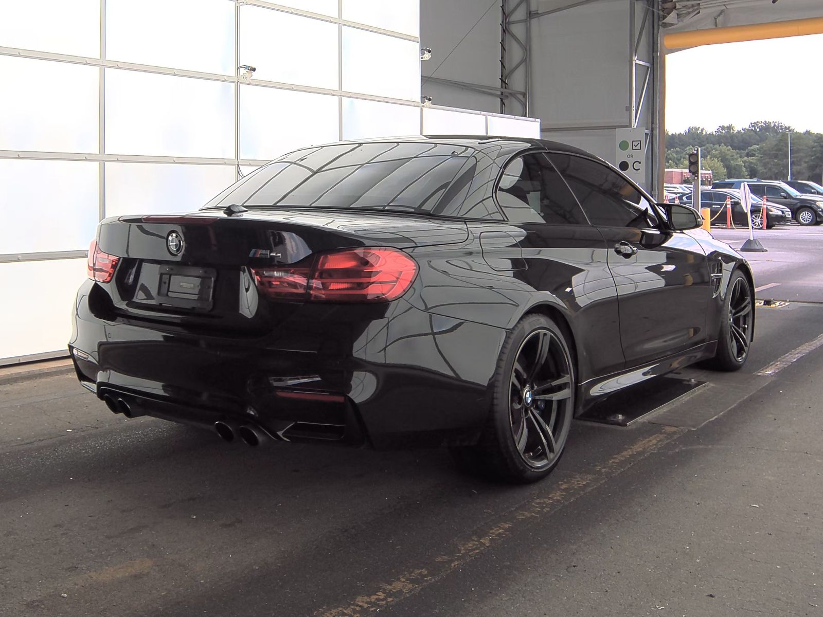 2015 BMW M4 Base RWD