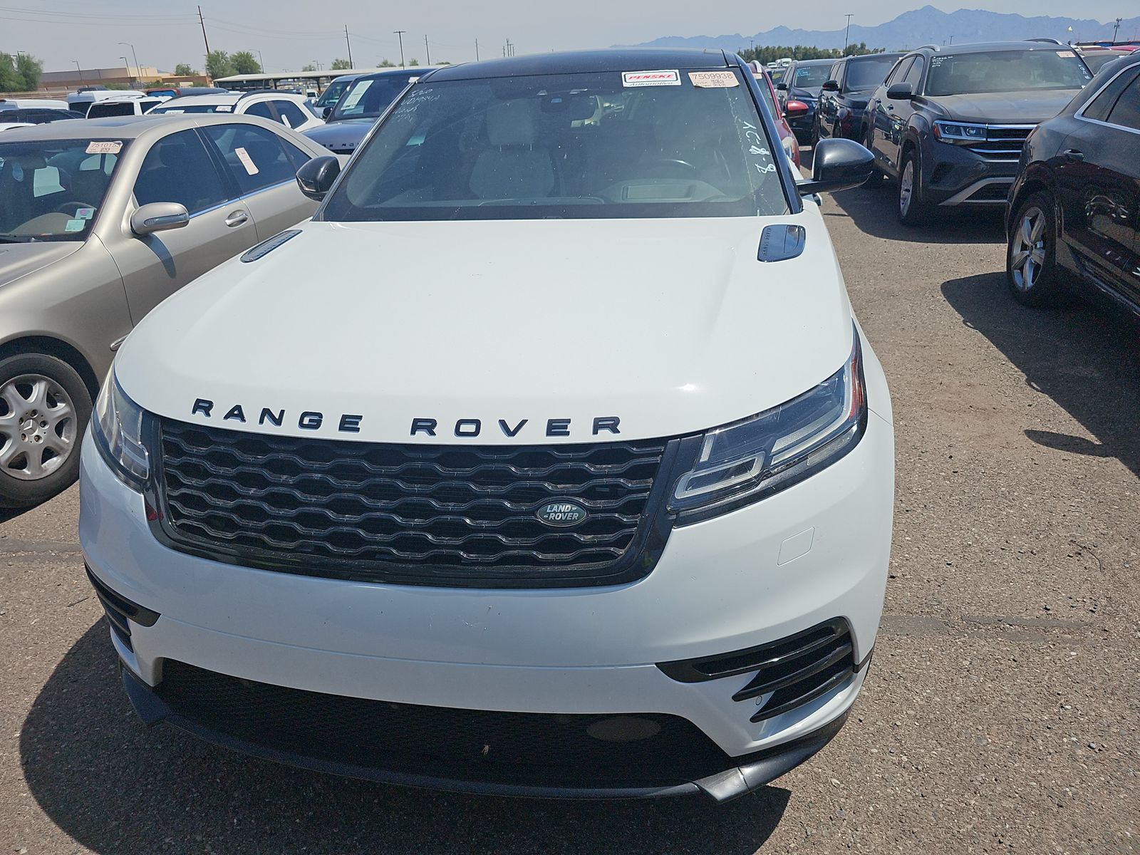 2018 Land Rover Range Rover Velar R-Dynamic SE AWD