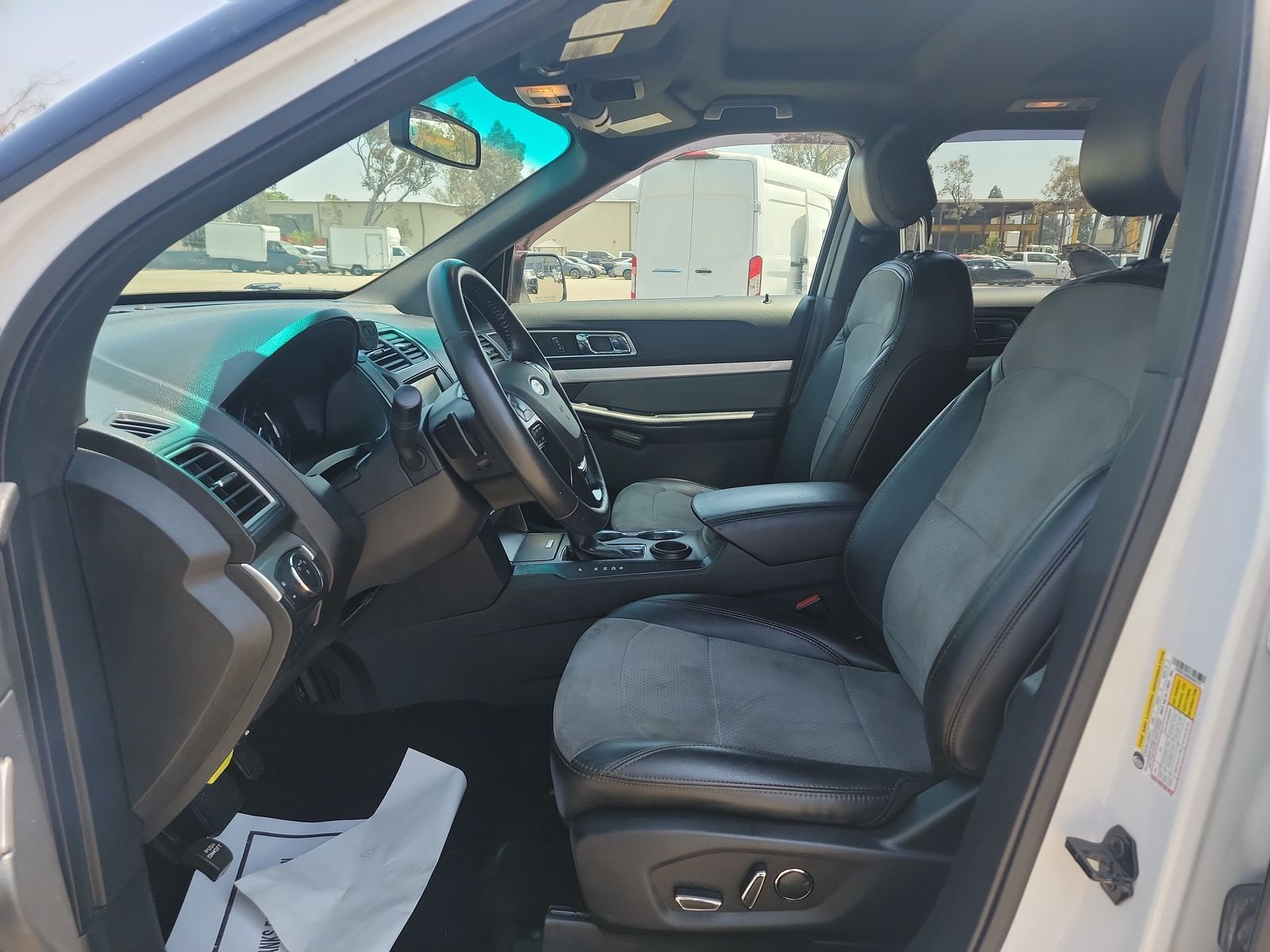 2017 Ford Explorer XLT FWD