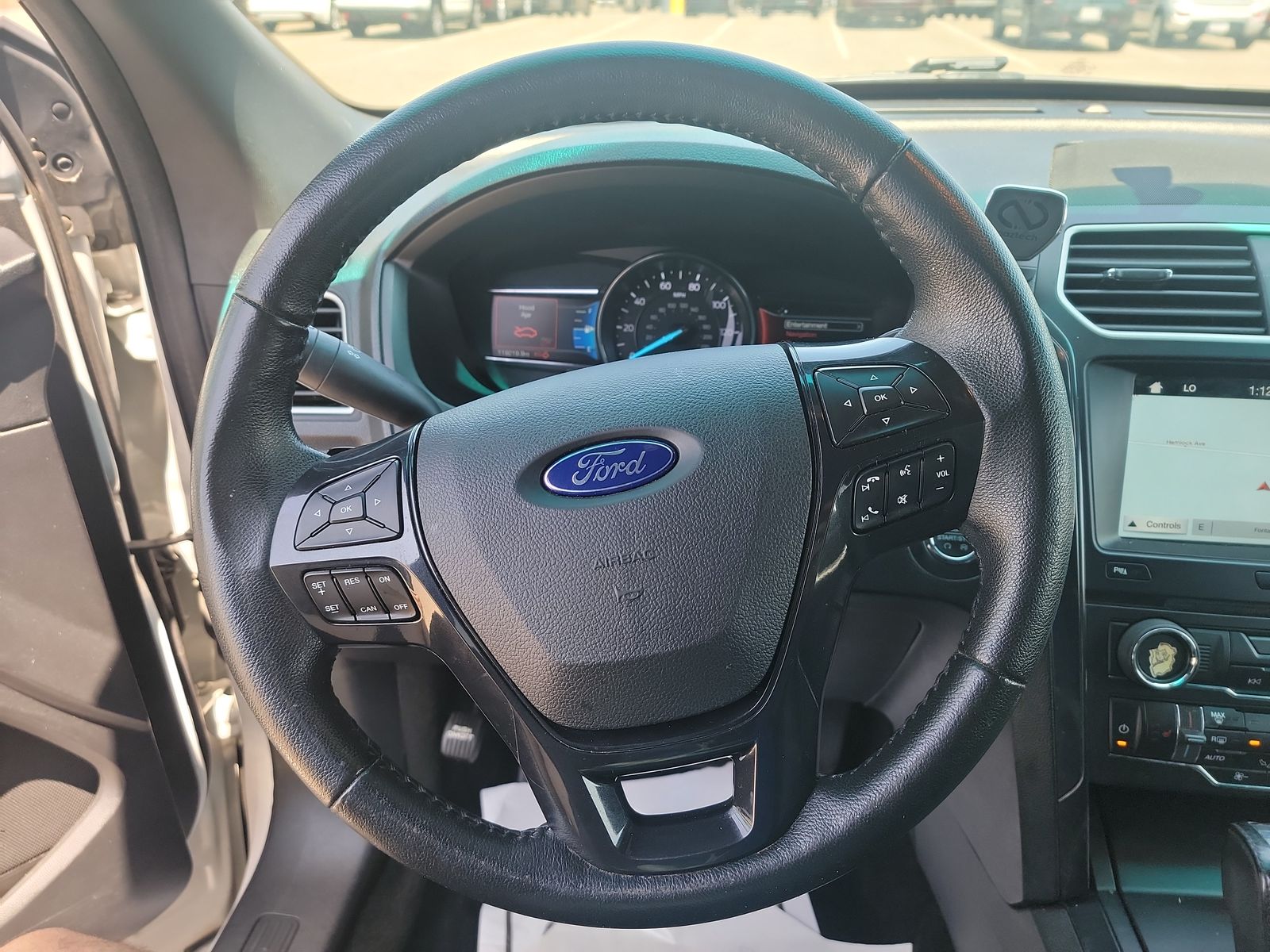 2017 Ford Explorer XLT FWD