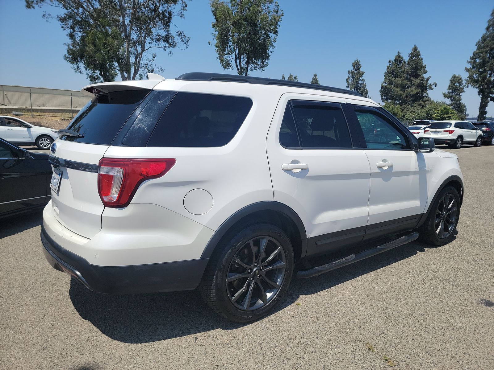 2017 Ford Explorer XLT FWD