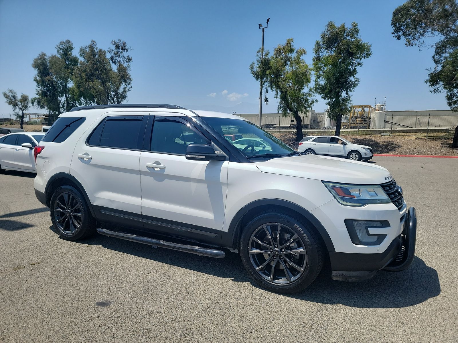 2017 Ford Explorer XLT FWD
